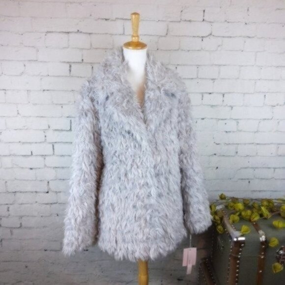 Avec Les Filles Faux Fur 3/4 length Coat Gray Size Medium - Picture 6 of 6
